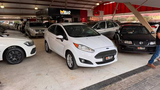 FORD FIESTA 1.6 SE SEDAN 16V FLEX 4P POWERSHIFT FORD FIESTA 1.6 SE SEDAN 16V FLEX 4P POWERSHIFT